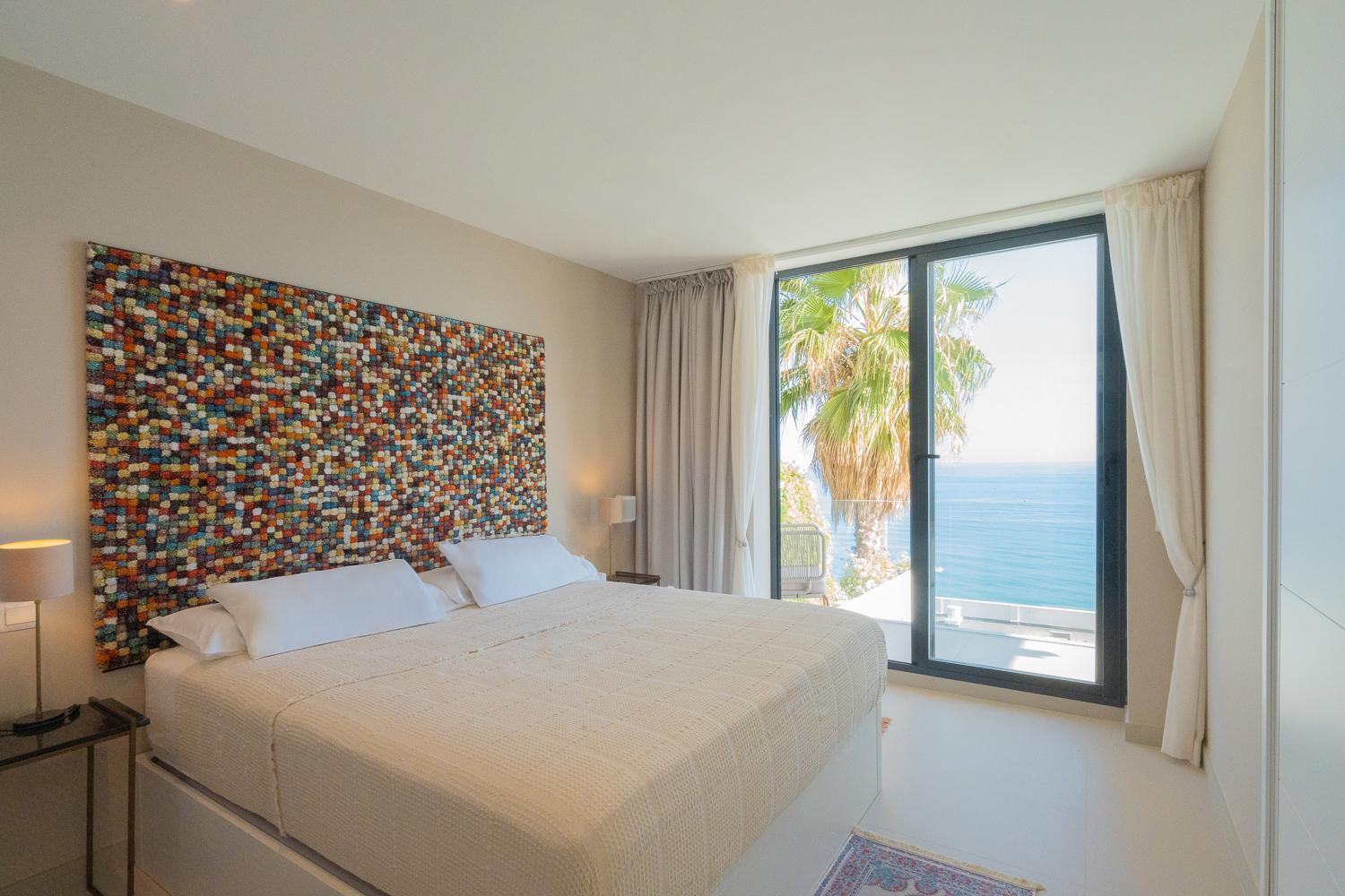 Private 250Sqm Garden Duplex, Jacuzzi, Cinema, Sea View Escape Leilighet Torremolinos Eksteriør bilde