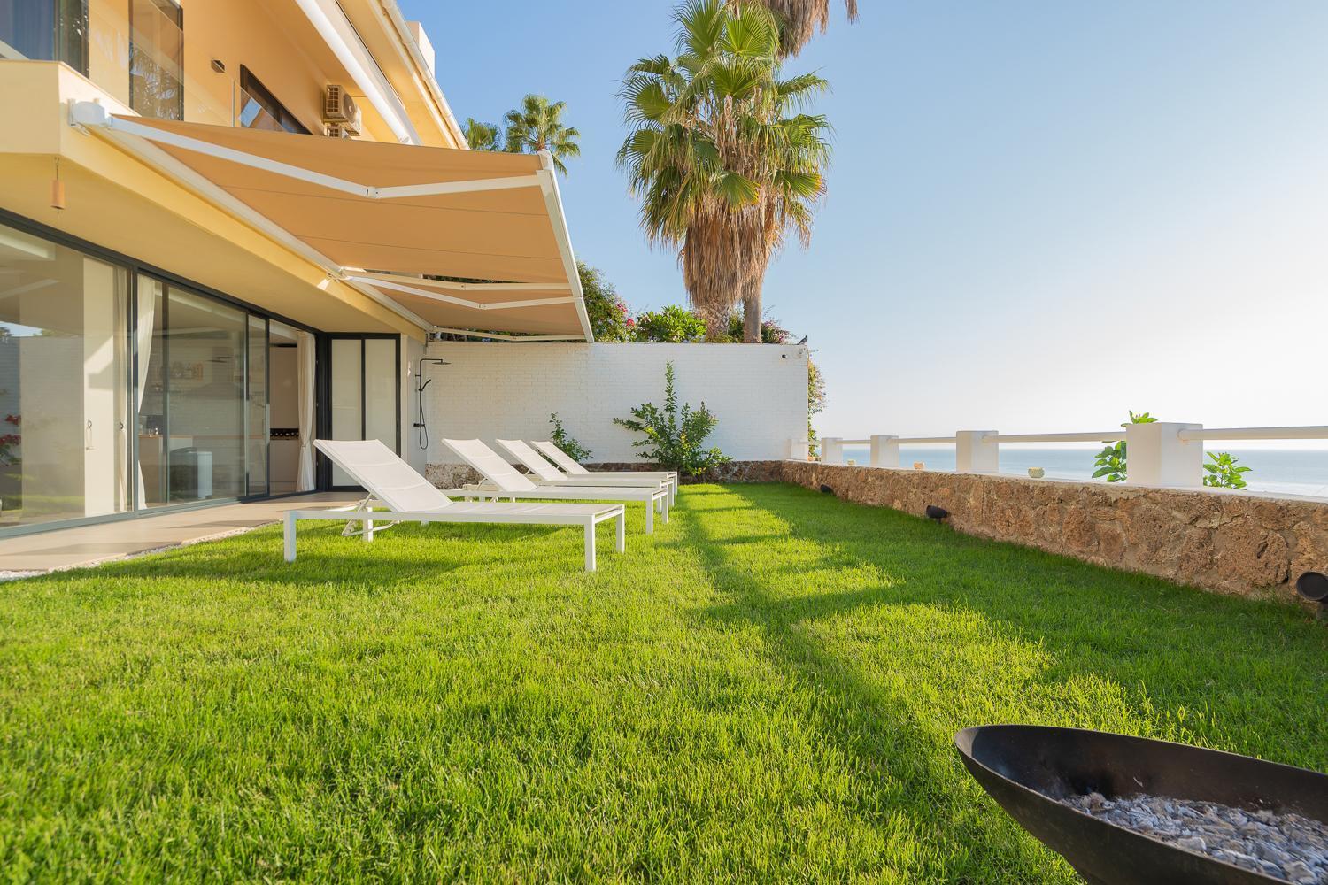 Private 250Sqm Garden Duplex, Jacuzzi, Cinema, Sea View Escape Leilighet Torremolinos Eksteriør bilde