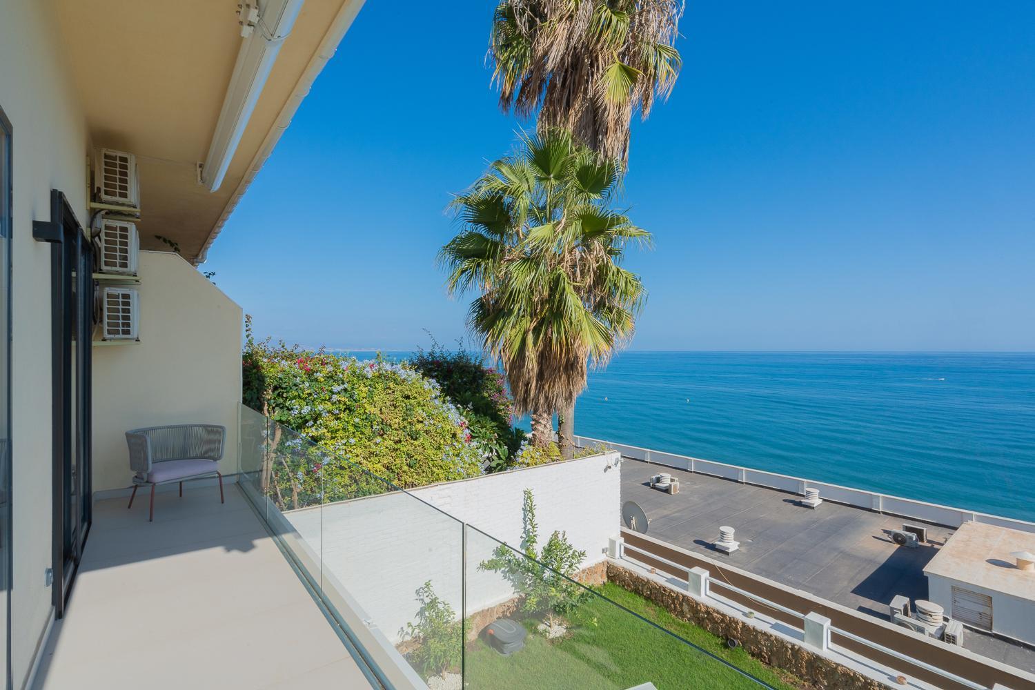 Private 250Sqm Garden Duplex, Jacuzzi, Cinema, Sea View Escape Leilighet Torremolinos Eksteriør bilde