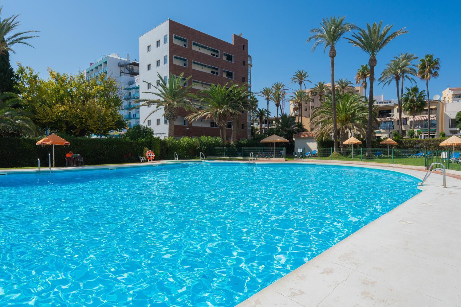 Private 250Sqm Garden Duplex, Jacuzzi, Cinema, Sea View Escape Leilighet Torremolinos Eksteriør bilde