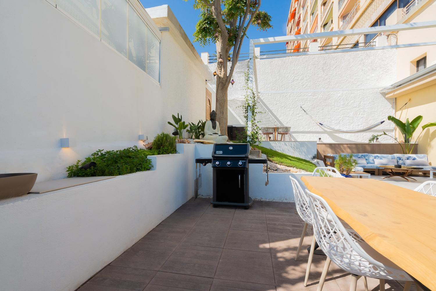 Private 250Sqm Garden Duplex, Jacuzzi, Cinema, Sea View Escape Leilighet Torremolinos Eksteriør bilde