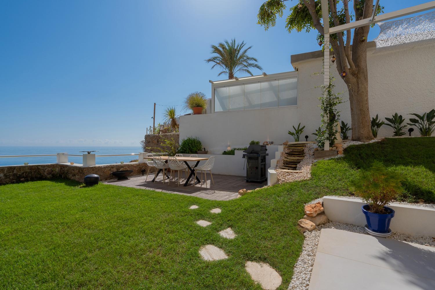 Private 250Sqm Garden Duplex, Jacuzzi, Cinema, Sea View Escape Leilighet Torremolinos Eksteriør bilde