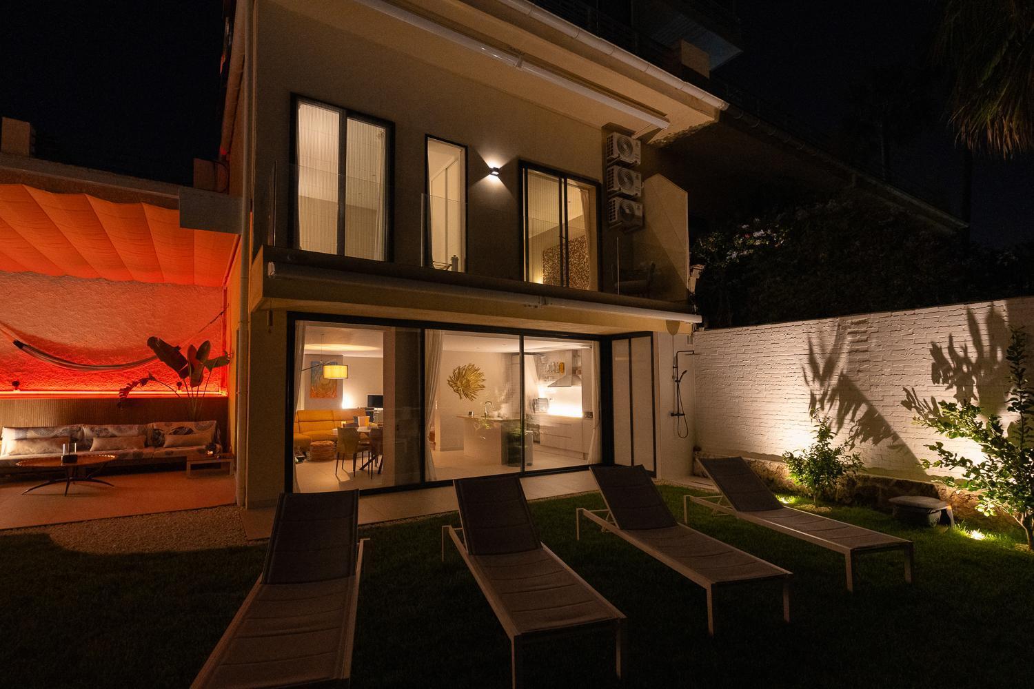 Private 250Sqm Garden Duplex, Jacuzzi, Cinema, Sea View Escape Leilighet Torremolinos Eksteriør bilde