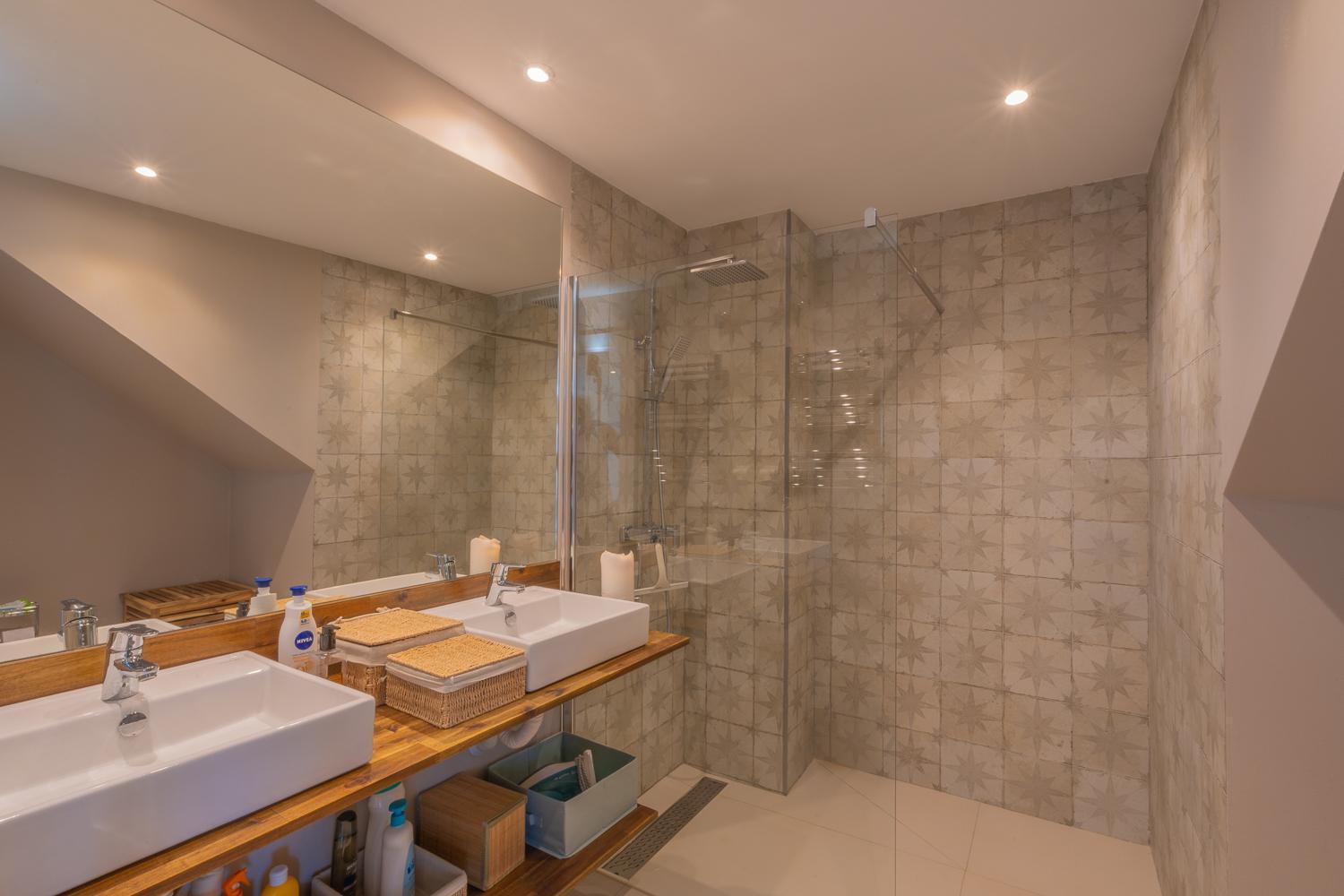 Private 250Sqm Garden Duplex, Jacuzzi, Cinema, Sea View Escape Leilighet Torremolinos Eksteriør bilde