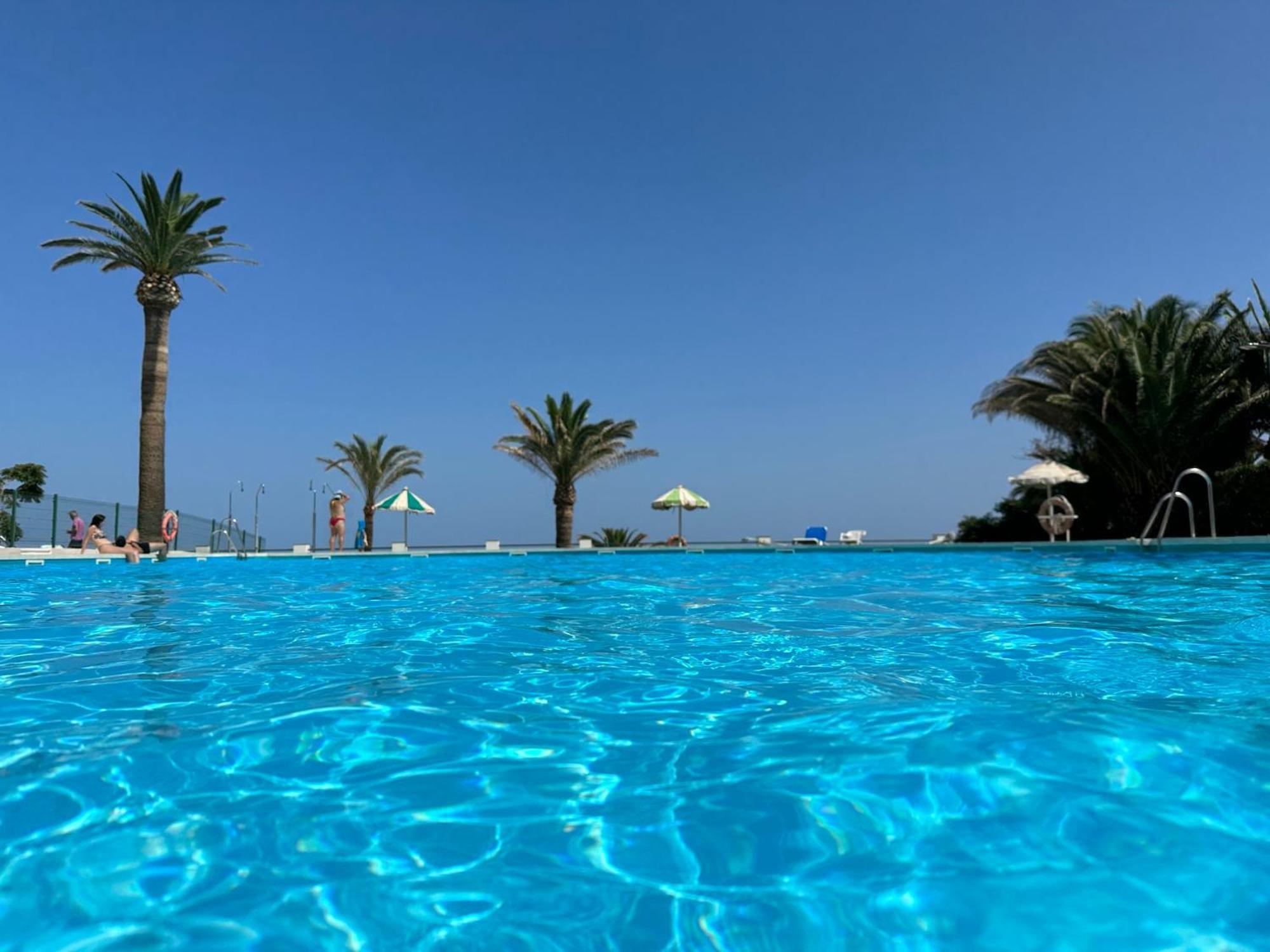 Private 250Sqm Garden Duplex, Jacuzzi, Cinema, Sea View Escape Leilighet Torremolinos Eksteriør bilde